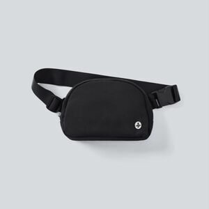 Halara Logo Casual Waist Bag Black NWT IN PACKAGE